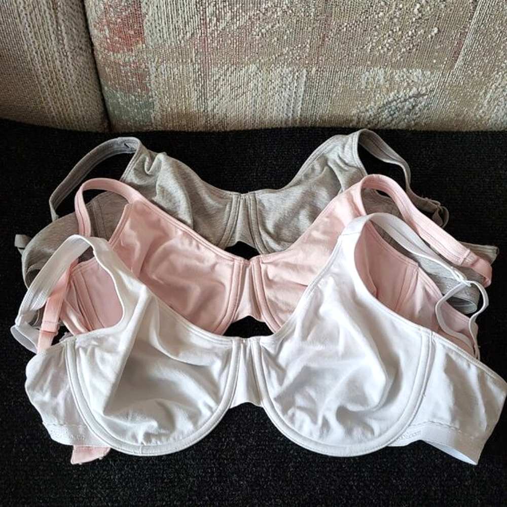 NWOT FRUIT OF THE LOOM 36D 3 Cotton Bras White/Pink/Grey Lot